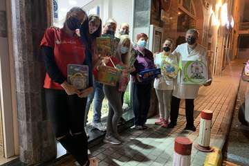 La Farmacia La Herradura y el Grupo Eliben se vuelcan con las familias necesitadas del barrio/TA.